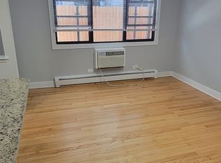 7237 N Ridge Blvd #G2, Chicago, IL 60645