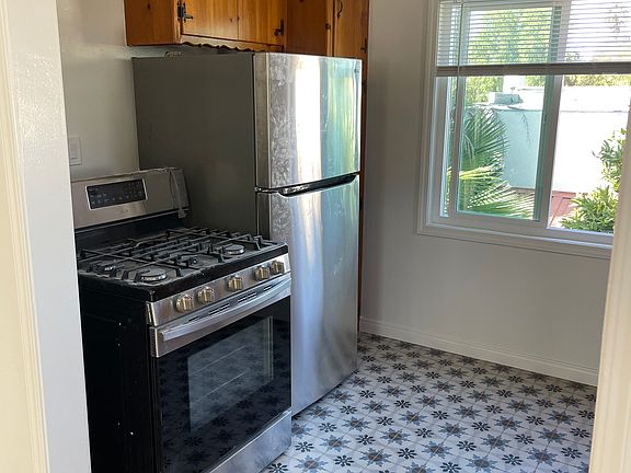4th image of 4643-45 Marlborough Dr #4543