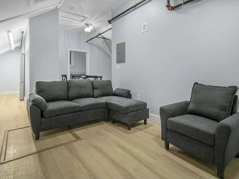 504 Stewart Ave — Photo 343