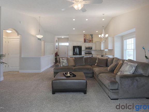 3rd image of 2562 McBrayer Ct SE #46