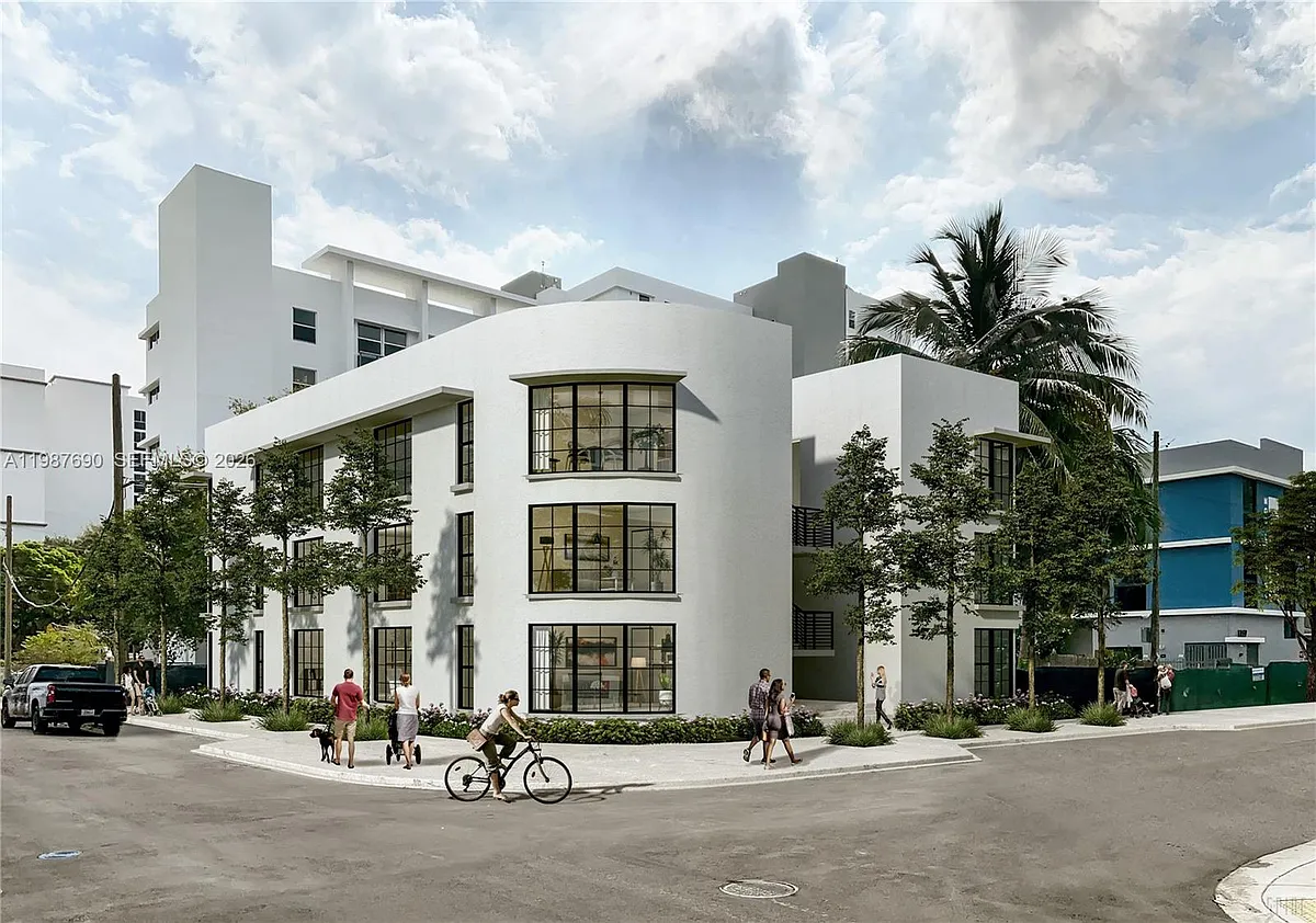 Building Photo - 1165 NW 8th Ave #104