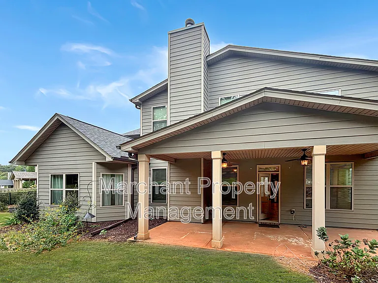 32 Governors Lake Way — Photo 37
