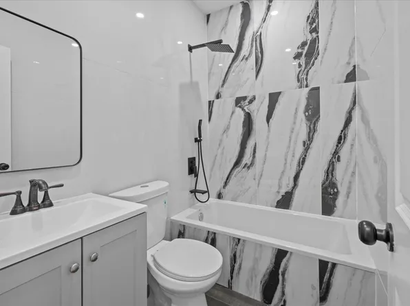 342 East 55th Street image 7 of 14