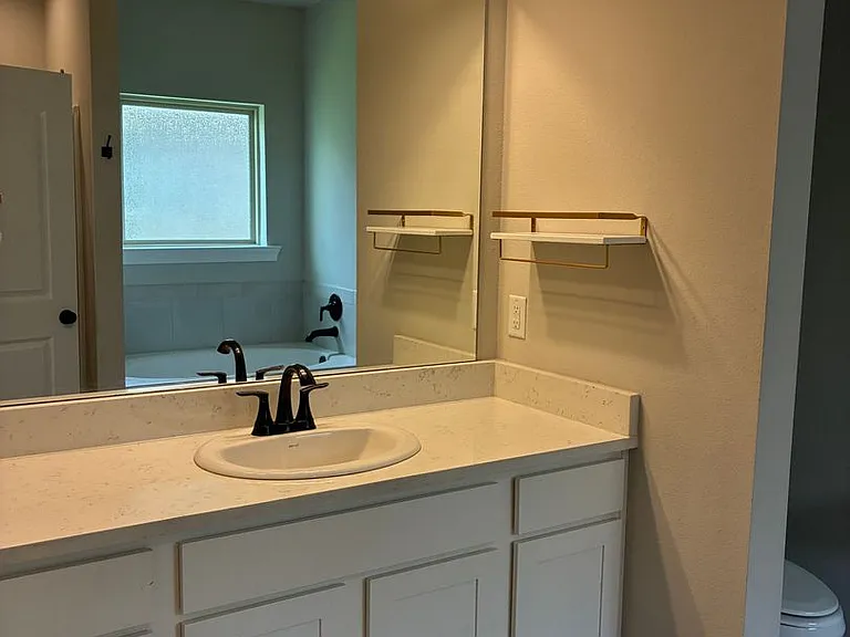 137 Keaton Ct — Photo 10