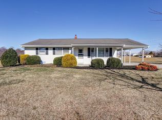 1917 Forest Rd, Bedford, VA 24523