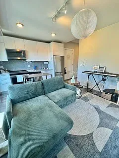 2407 W Eastwood Ave #401 — Photo 7