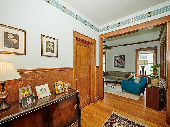 5th image of 4107 N Lawler Ave