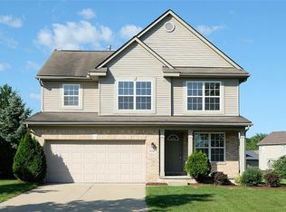 8303 N Warwick Ct, Ypsilanti, MI