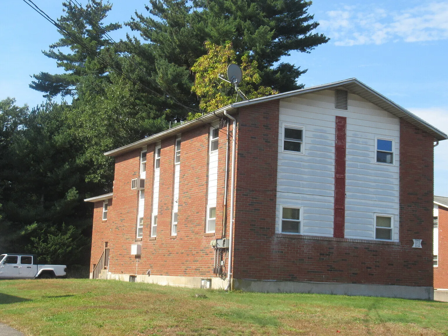 2 bed, 1.0 bath, 950 sqft, $1,850 — Photo 1