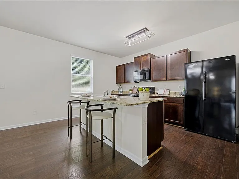 3110 Boxwood Xing — Photo 26