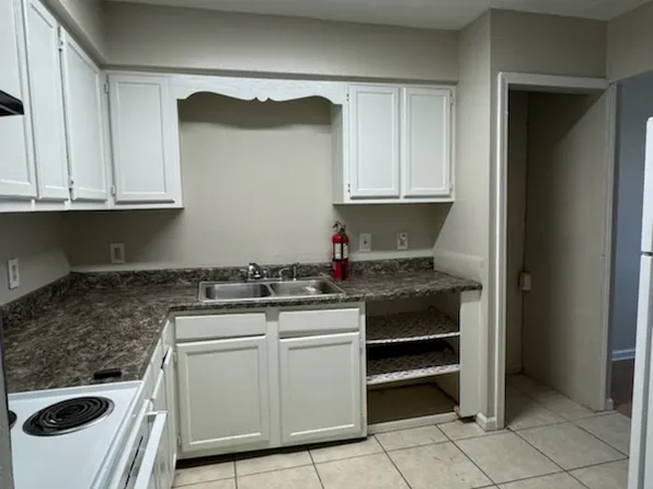 1714 Cedar Lake Dr #C, Baton Rouge, LA 70808