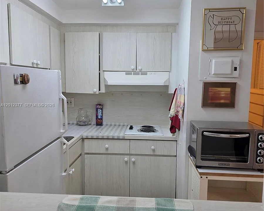 2001 S Ocean Dr #15