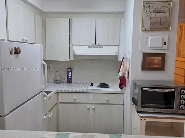 2001 S Ocean Dr, Hallandale Beach, FL
