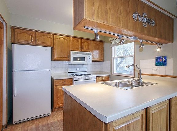5th image of 125 S Garden Ave