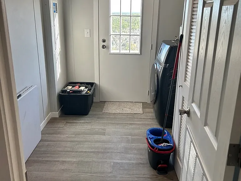 348 Remington Dr — Photo 22
