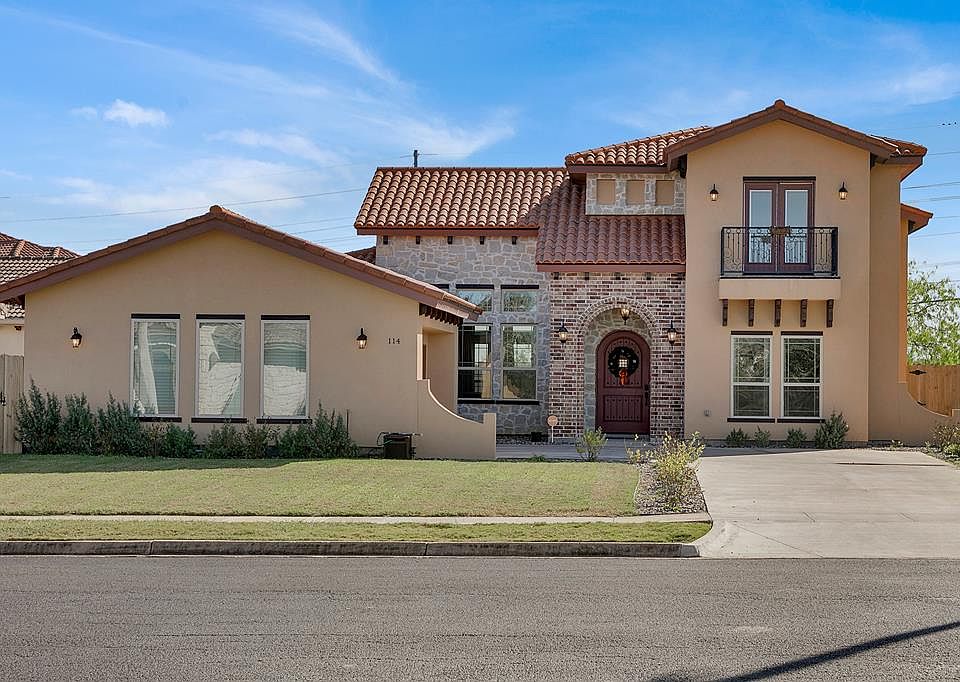 1st image of 114 Oleander Dr