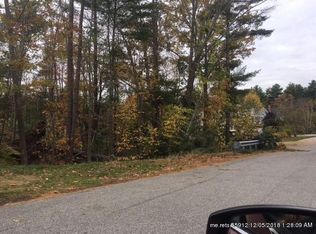 33 Youngs Xing N, Ogunquit, ME 03907