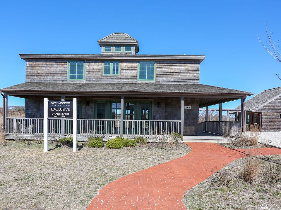 1st image of 669 Montauk Hwy