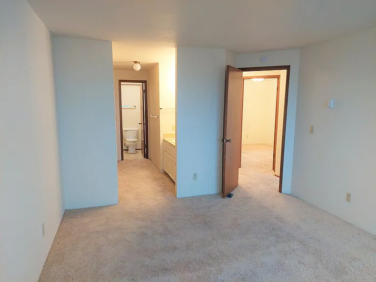 811 North Garden Street — Photo 5