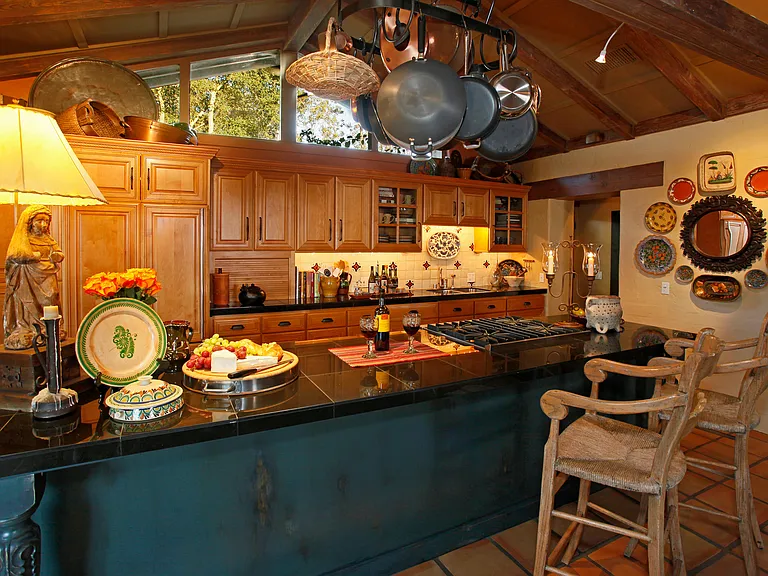1420 La Cima Rd — Photo 7