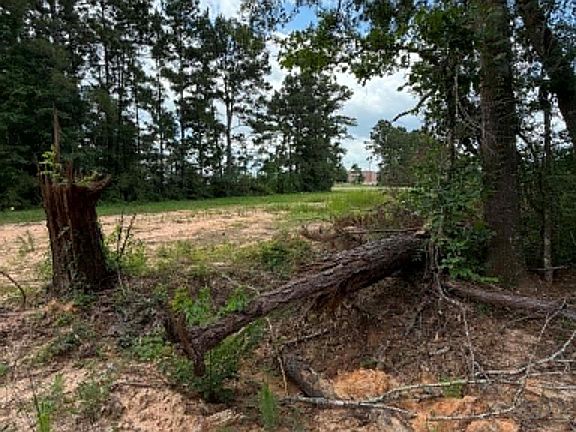 4th image of 1178 Road 5913