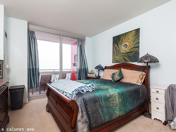 4th image of 1841 S Calumet Ave #513