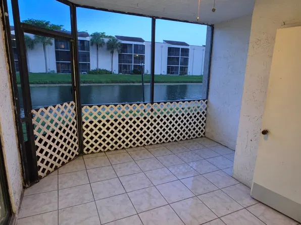 (undisclosed Address), Hollywood, FL 33025