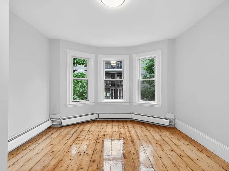 112 Woodstock St #2 — Photo 1