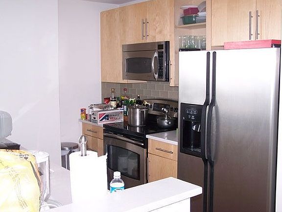 3rd image of 149 Essex St #1505