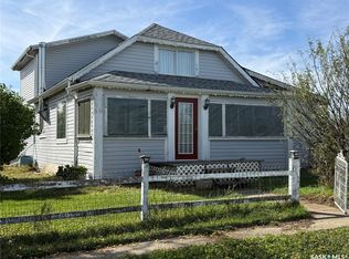 7 1st Ave NE #100, Hodgeville, SK S0H2B0