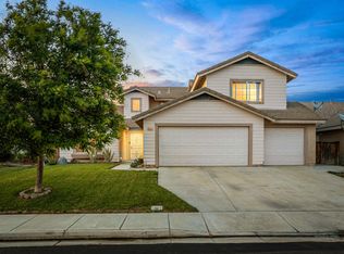 3351 Whisper Sands Ave, Rosamond, CA 93560
