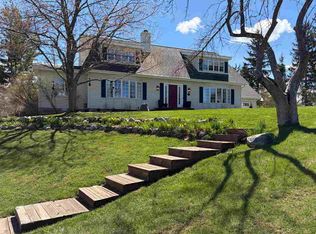 345 Foxwood Ln, Petoskey, MI 49770