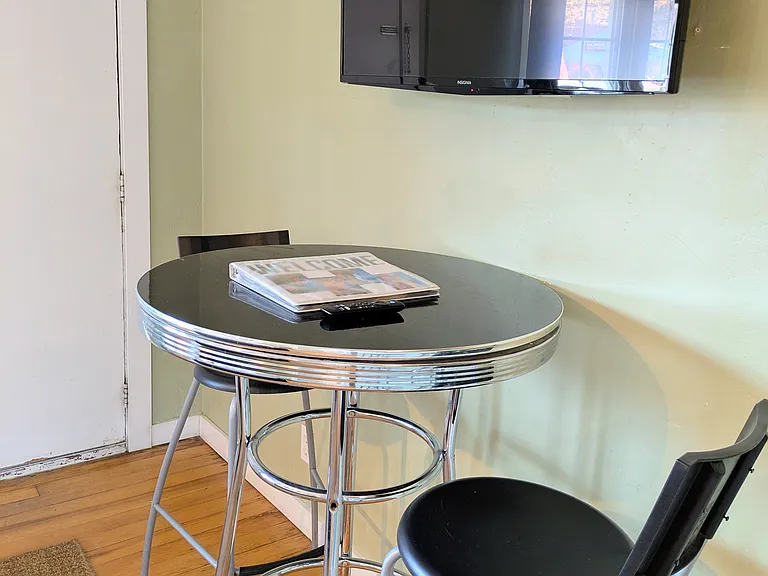 223 W Center St #2 — Photo 5