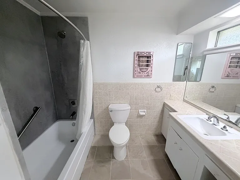 5990 N Circuit Dr — Photo 3