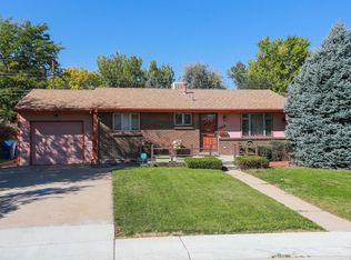 3733 S Green Ct, Englewood, CO 80110
