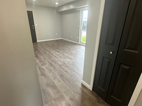 5th image of 1300 Dewey St #12