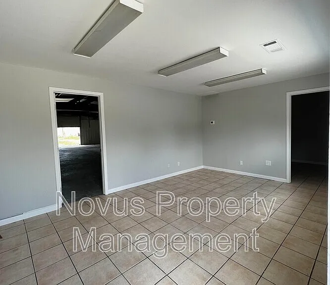 871 Kingsbridge Rd — Photo 3