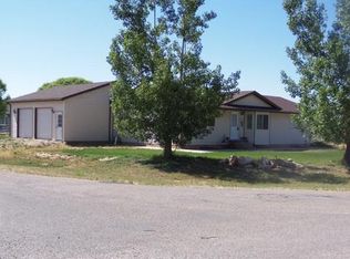 4203 N Quarterhorse Dr, Enoch, UT 84721