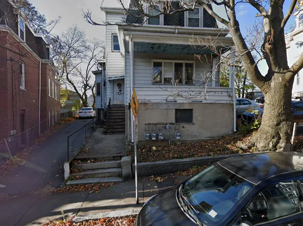 30 Pinckney St #2, Somerville, MA 02145