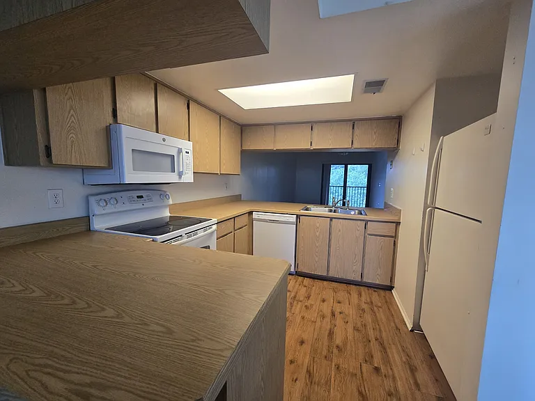 515 Landings Way — Photo 6