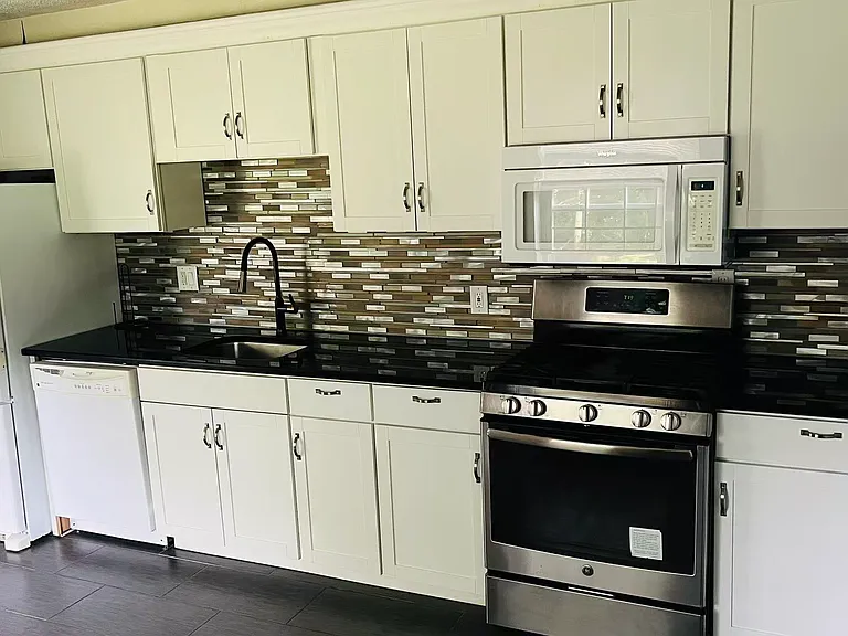 250 Ridge Pike #141B — Photo 4