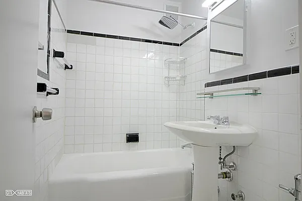 Rented by Citi Habitats | media 5