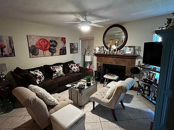 2nd image of 3004 Bonaventure Cir APT 103