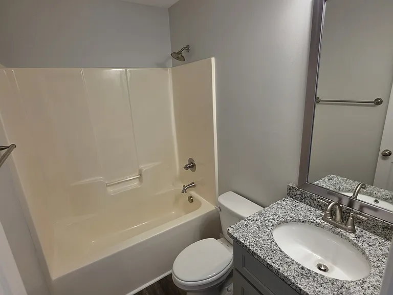 421 N McCrary St #421 — Photo 12