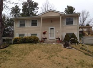 13109 Haddock Rd, Woodbridge, VA 22193