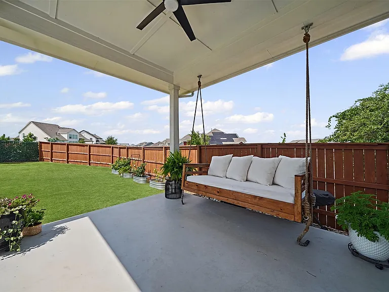 356 Crimson Sky Ct — Photo 34