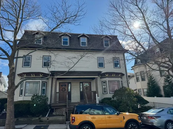 16 Arlington St #1, Somerville, MA 02145
