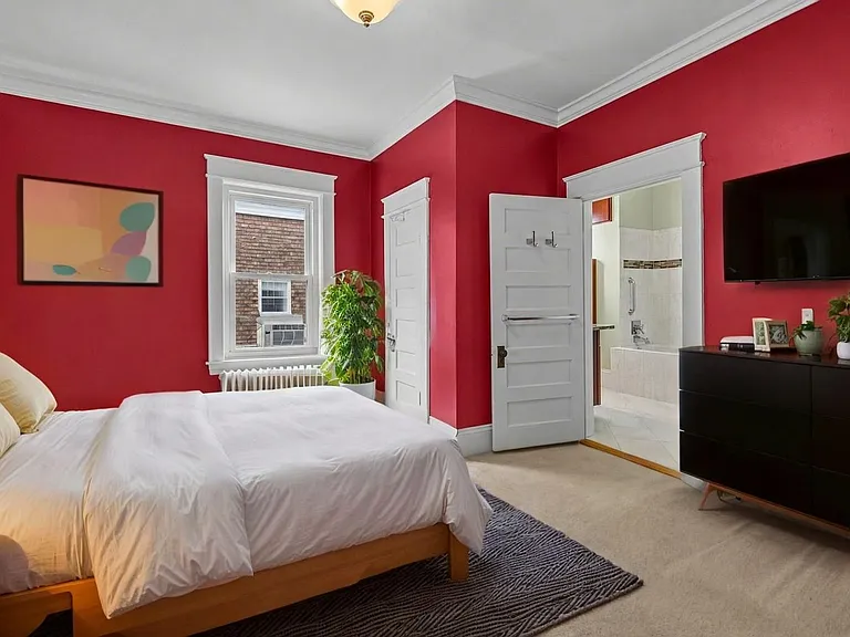 Timeless Ghent Home features charm and elegance in Historic Stockley Gardens — Photo 17