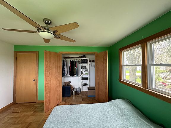 4th image of 3789 E Lakeview Dr