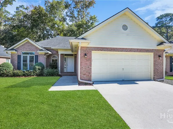 8 Oak Park Place, Savannah, GA 31405